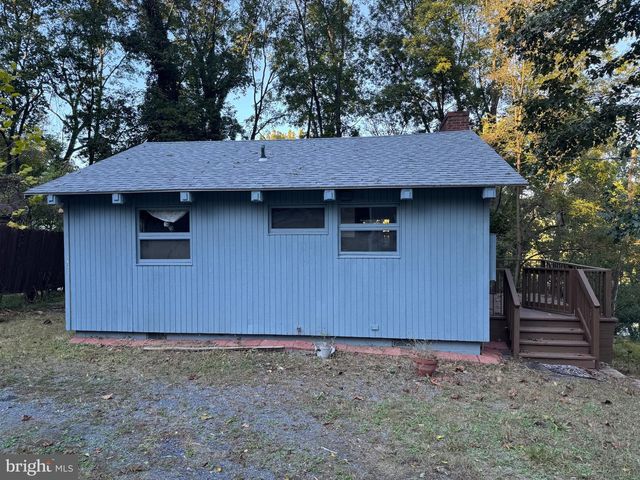 272 JUNIPER DR, Front Royal, VA 22630