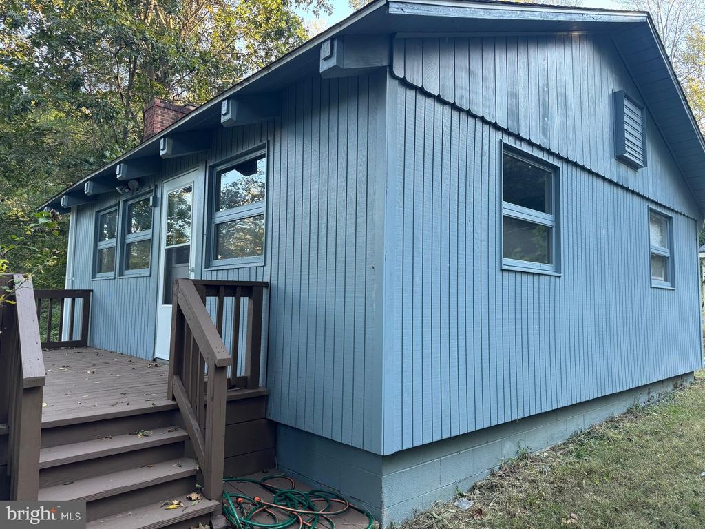 272 JUNIPER DR, Front Royal, VA 22630