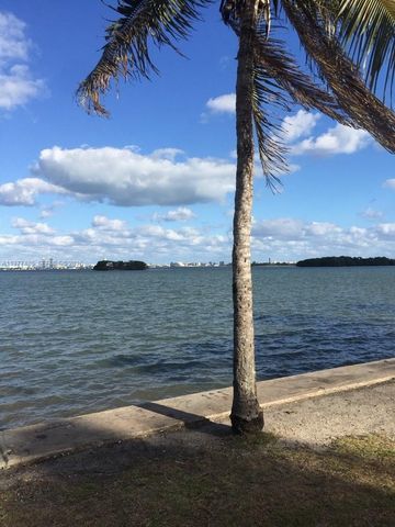 661 NE 61st St, Miami, FL 33137