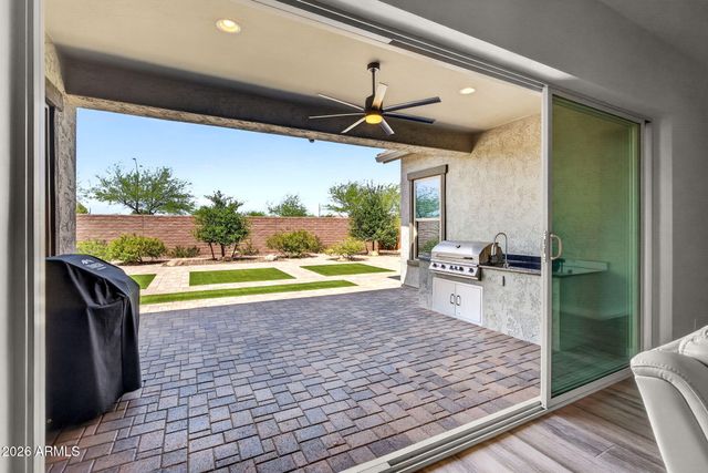 10364 E THATCHER Avenue, Mesa, AZ 85212