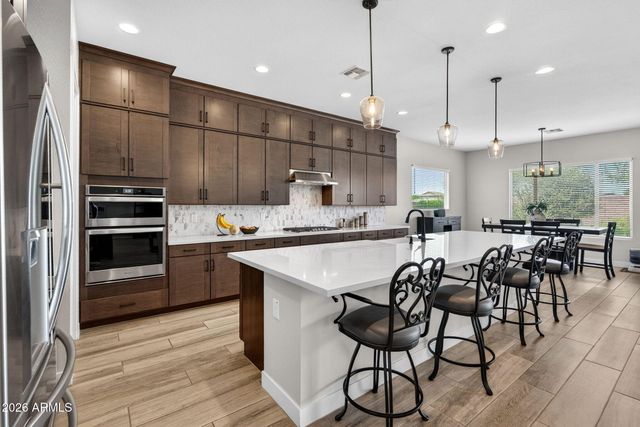 10364 E THATCHER Avenue, Mesa, AZ 85212