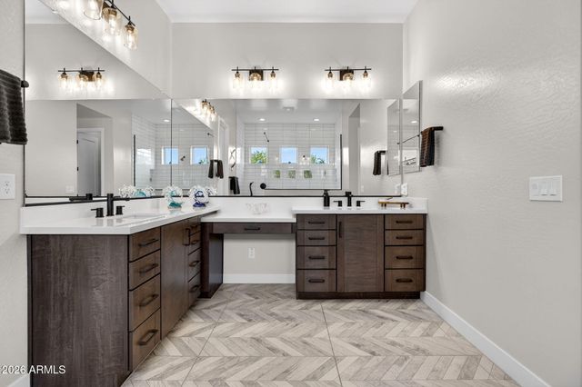 10364 E THATCHER Avenue, Mesa, AZ 85212