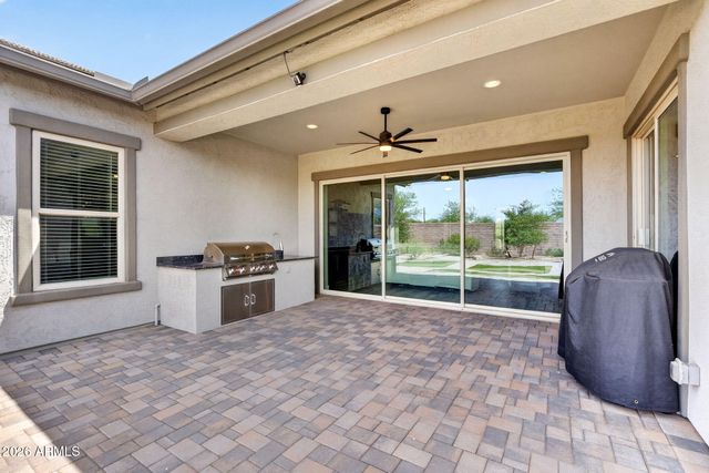 10364 E THATCHER Avenue, Mesa, AZ 85212