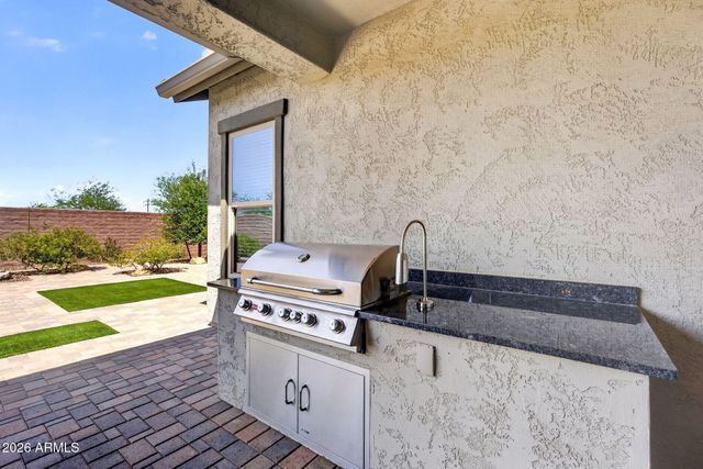 10364 E THATCHER Avenue, Mesa, AZ 85212