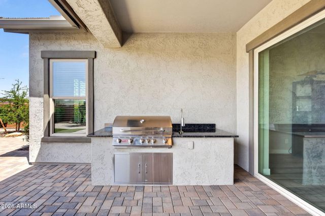 10364 E THATCHER Avenue, Mesa, AZ 85212