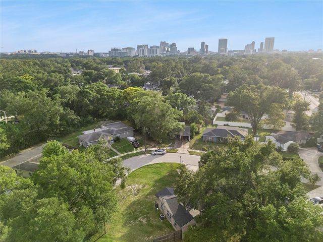 1909 FERN CIRCLE, Orlando, FL 32803
