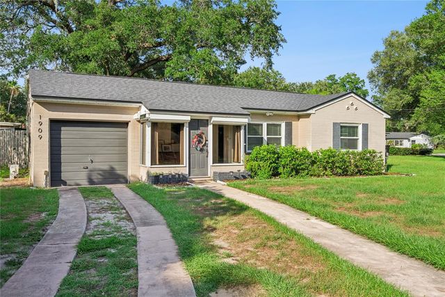 1909 FERN CIRCLE, Orlando, FL 32803