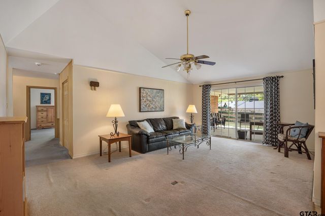 2005 Sterling Dr, Tyler, TX 75701