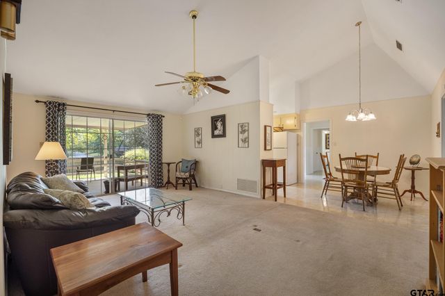 2005 Sterling Dr, Tyler, TX 75701