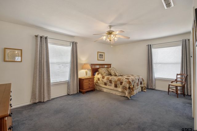 2005 Sterling Dr, Tyler, TX 75701