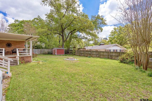 2005 Sterling Dr, Tyler, TX 75701