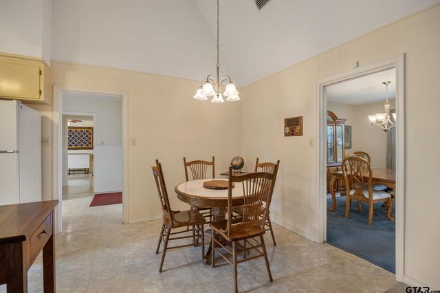 2005 Sterling Dr, Tyler, TX 75701