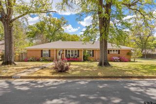 2005 Sterling Dr, Tyler, TX 75701