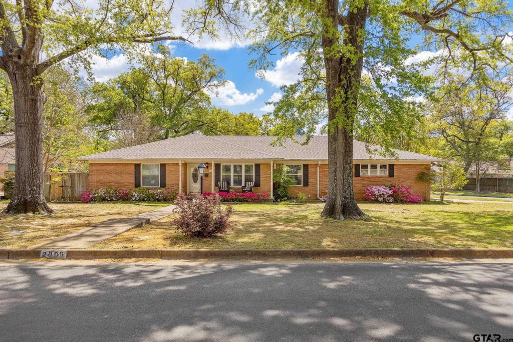 2005 Sterling Dr, Tyler, TX 75701