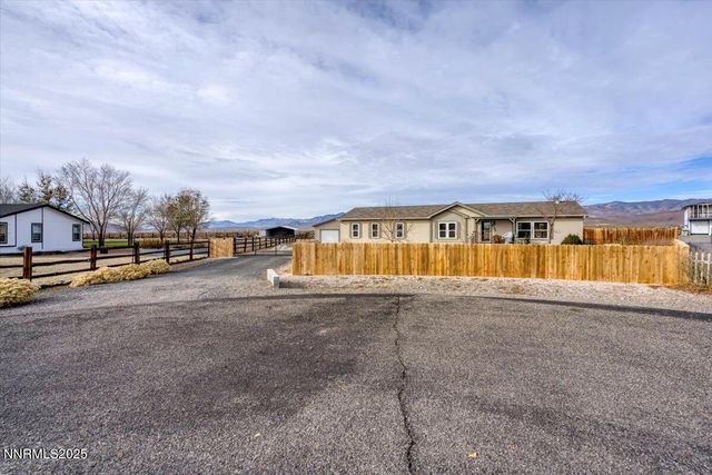 6145 W Empey Drive, Stagecoach, NV 89429