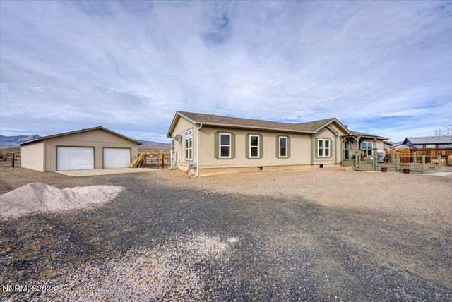 6145 W Empey Drive, Stagecoach, NV 89429