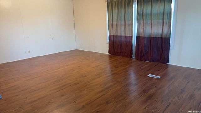 9150 Trainer Hale, Schertz, TX 78154