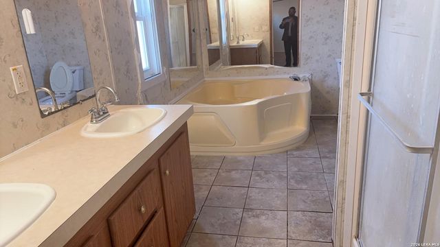 9150 Trainer Hale, Schertz, TX 78154