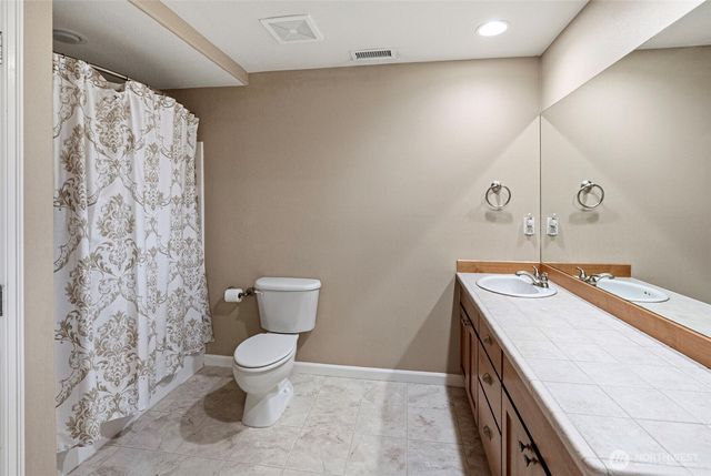 7007 SW Dunraven Lane, Port Orchard, WA 98367