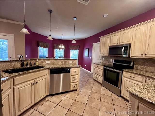 5306 Briarcreek, Durant, OK 74701