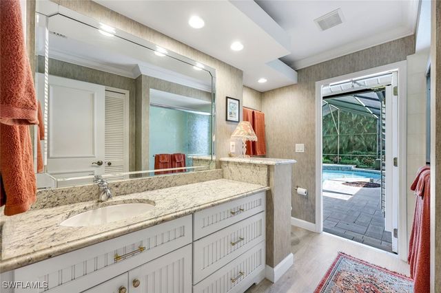 1933 Empress CT, Naples, FL 34110