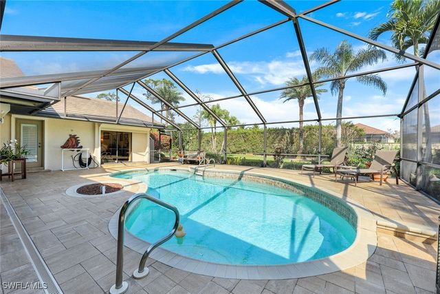 1933 Empress CT, Naples, FL 34110