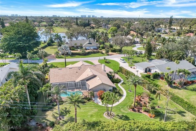 1933 Empress CT, Naples, FL 34110