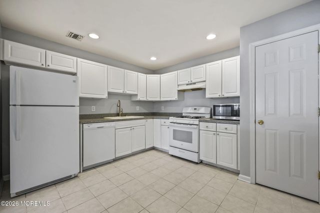 189 Sunshine Drive, Piscataway Twp, NJ 08854