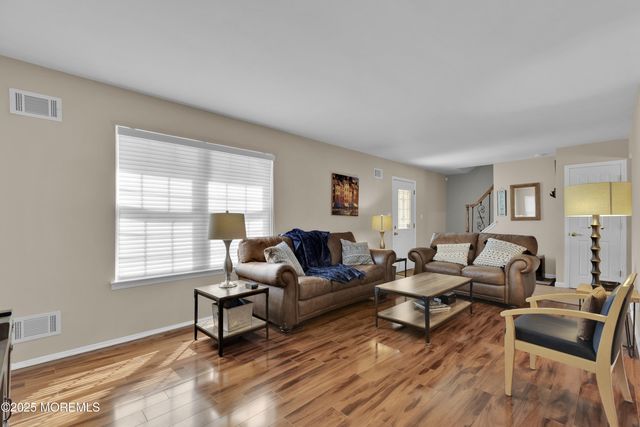 10 Old Bridge Plaza, Old Bridge, NJ 08857