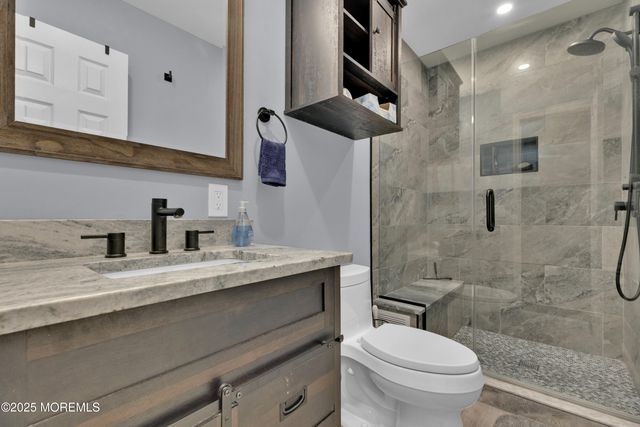 10 Old Bridge Plaza, Old Bridge, NJ 08857