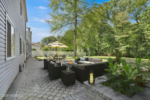 10 Old Bridge Plaza, Old Bridge, NJ 08857