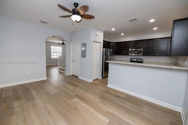 3213 SE 6th St, Homestead, FL 33033