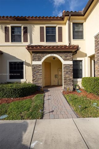 3213 SE 6th St, Homestead, FL 33033