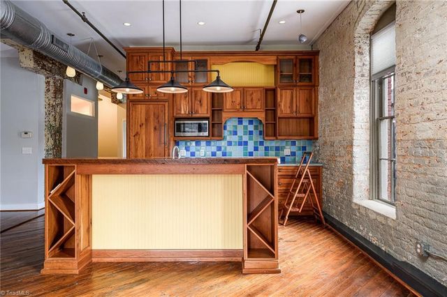 401 E 4th Street 302, Winston-salem, NC 27101