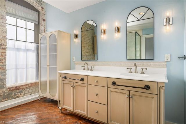 401 E 4th Street 302, Winston-salem, NC 27101