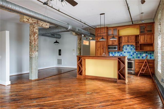 401 E 4th Street 302, Winston-salem, NC 27101