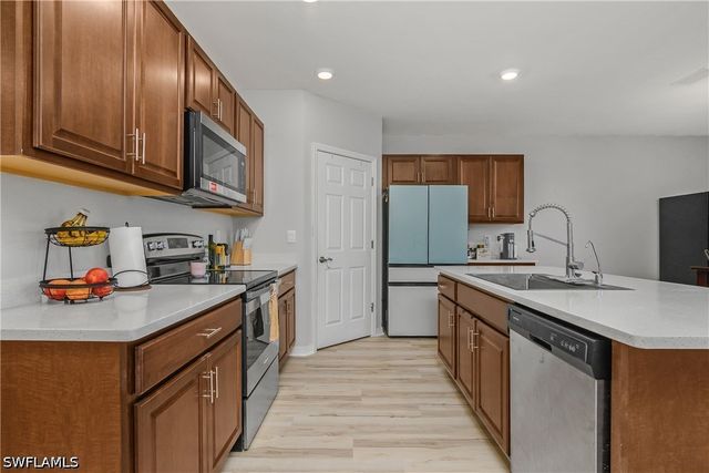 2544 NW 20th PL, Cape Coral, FL 33993