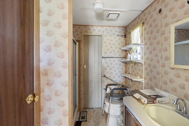 1763 W SCHWARTZ BOULEVARD, Lady Lake, FL 32159