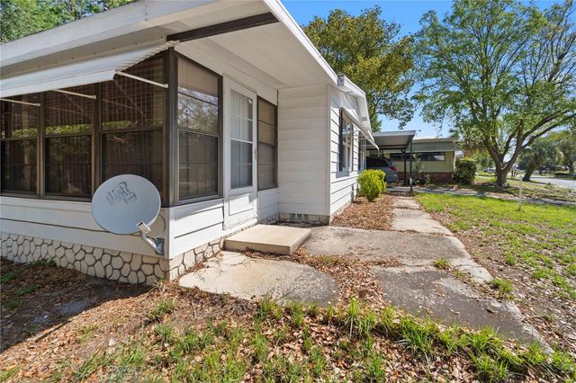 1763 W SCHWARTZ BOULEVARD, Lady Lake, FL 32159