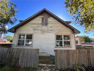 2826 Hargus St, Ingleside, TX 78362