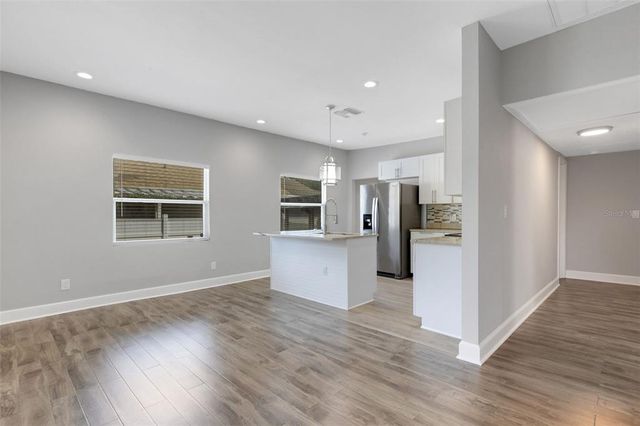 8101 N EDISON AVENUE, Tampa, FL 33604