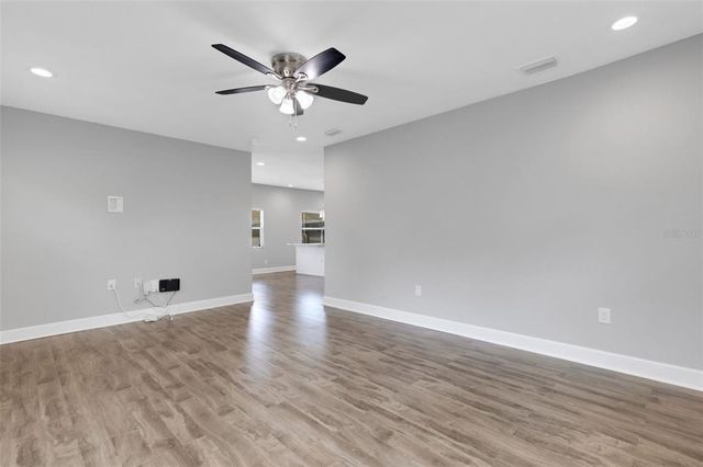8101 N EDISON AVENUE, Tampa, FL 33604