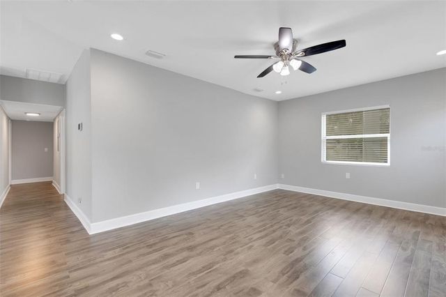 8101 N EDISON AVENUE, Tampa, FL 33604