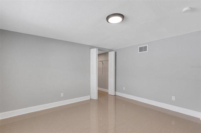 8101 N EDISON AVENUE, Tampa, FL 33604