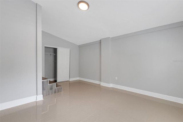 8101 N EDISON AVENUE, Tampa, FL 33604