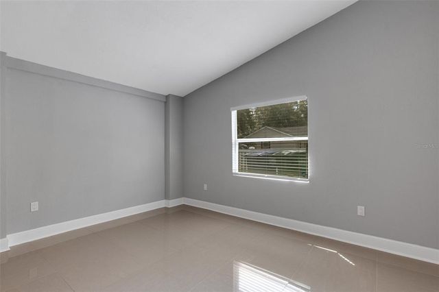 8101 N EDISON AVENUE, Tampa, FL 33604