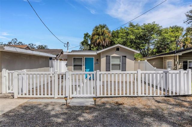 8101 N EDISON AVENUE, Tampa, FL 33604