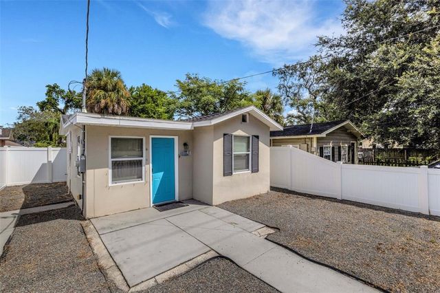 8101 N EDISON AVENUE, Tampa, FL 33604