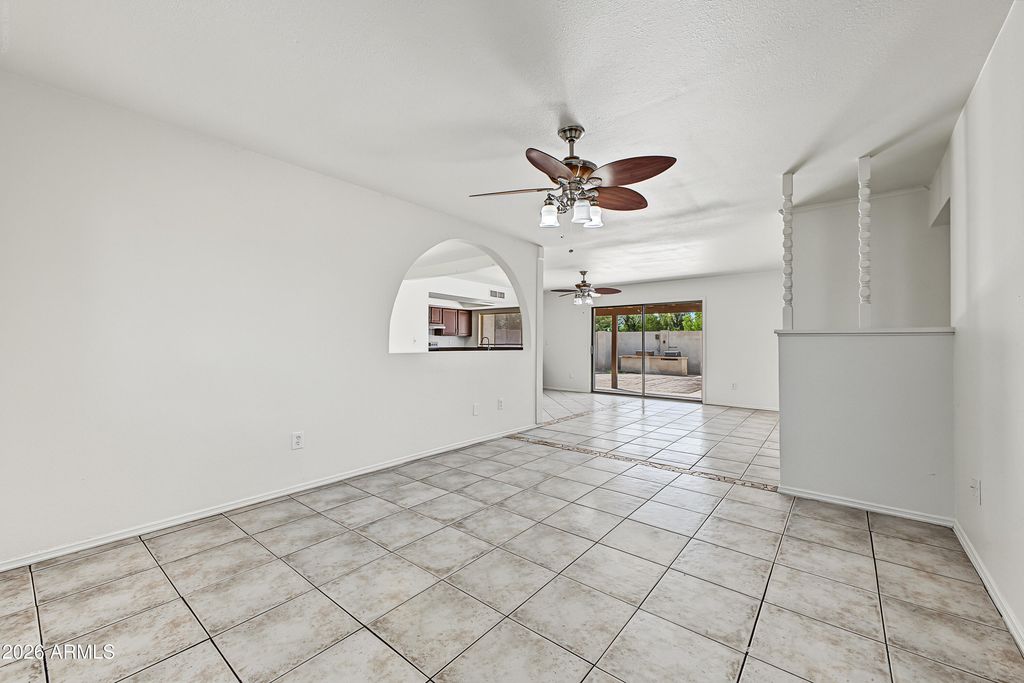 8610 N 42ND Drive, Phoenix, AZ 85051 — photo 4