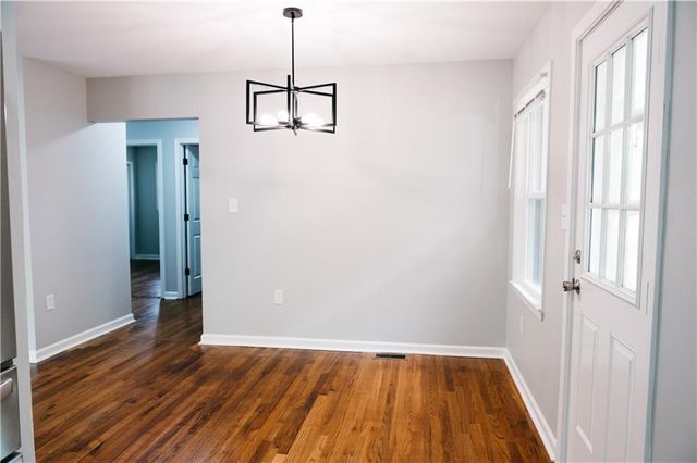 19 S Central Avenue SE, Lindale, GA 30147